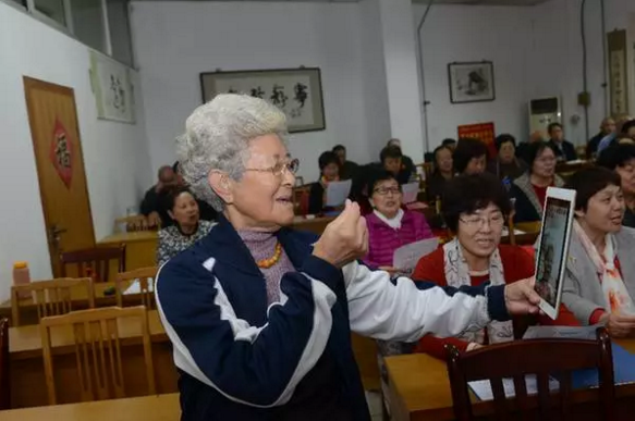 【中國網(wǎng)事·感動河北】人老心不老！她們是網(wǎng)紅奶奶組合！