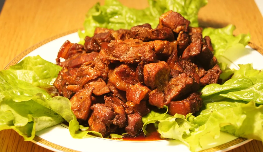 家的味道|蒸鯽魚、紅燒肉、五谷豐登，各種大菜一鍋出！~