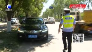 零距離·交通：我市交警部門(mén)嚴(yán)查農(nóng)村道路交通違法行為