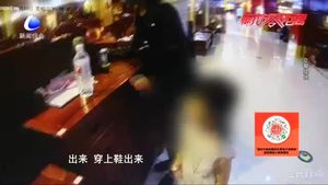 零距離·交通：四歲女孩獨自上街 交警發(fā)現(xiàn)送還父母