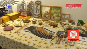 “瞧，阿綠”風(fēng)箏藝術(shù)展 傳統(tǒng)與當(dāng)代的碰撞